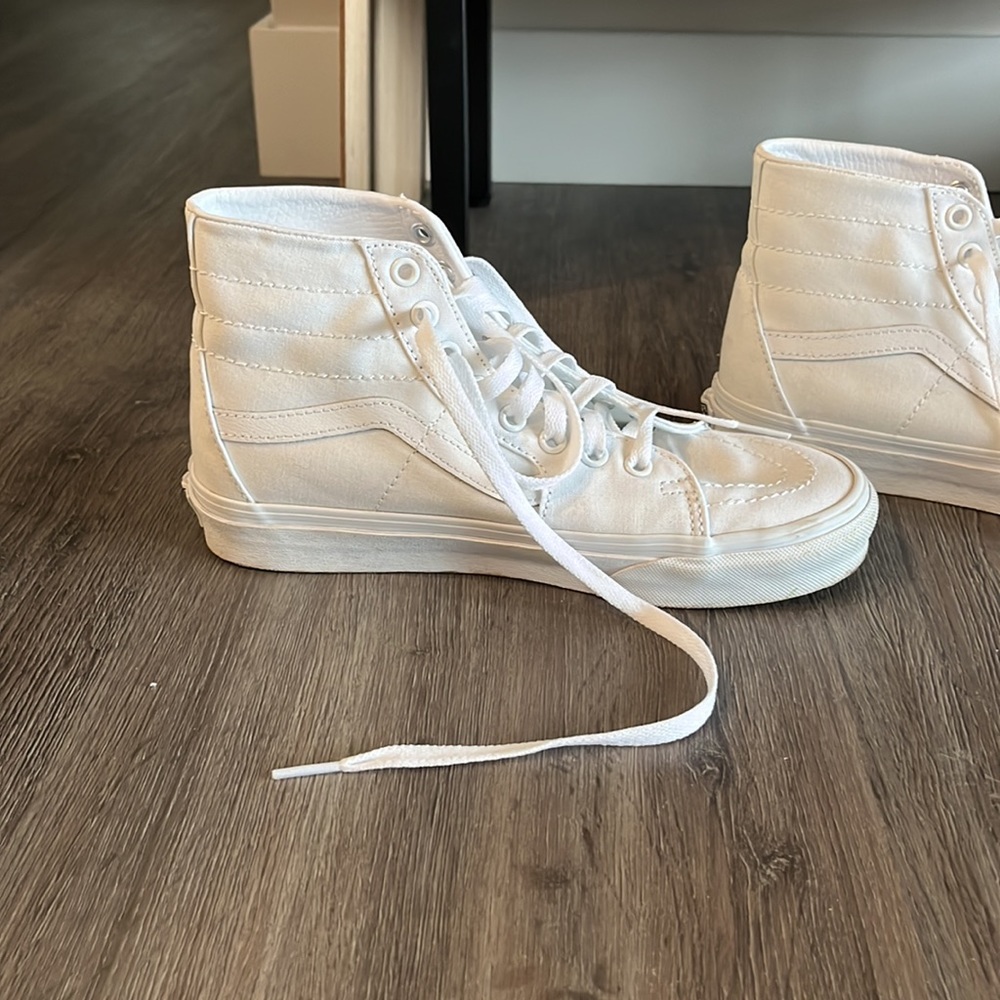 Vans Hi Rise Shoe - Picture 2 of 6